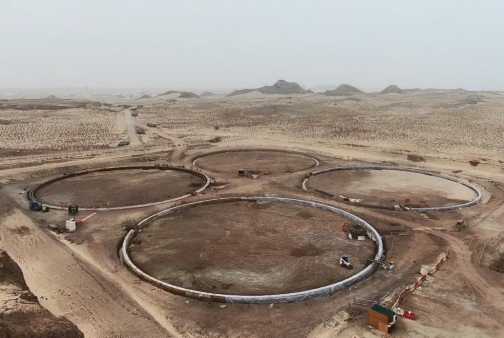 المشروع خلال مراحله الإنشائية 