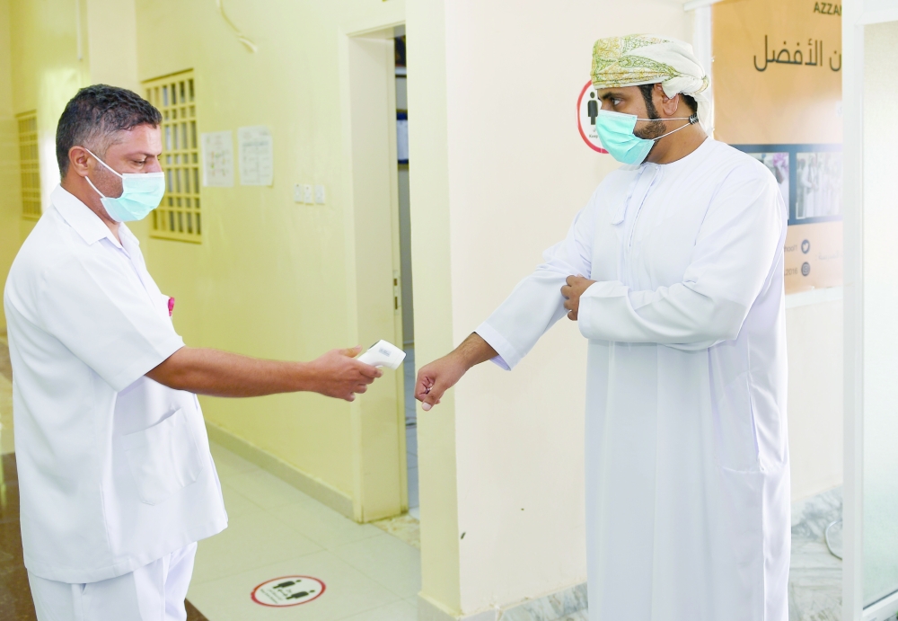 تباشر الهيئات الإدارية والتدريسية والوظائف المرتبطة عملها استعداداً للعودة الآمنة للطلبة إلى مقاعد الدراسة