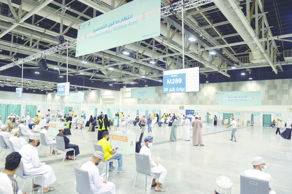 إجمالي المطعمين 2.810.262 شخصاً منهم 1.826.224 تم تطعيمهم بجرعتين


