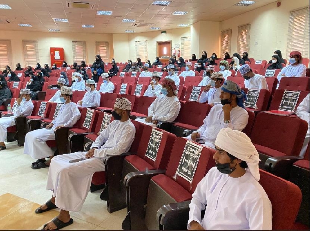 عودة الطلبة إلى الجامعات والكليات بعد انقطاع طويل