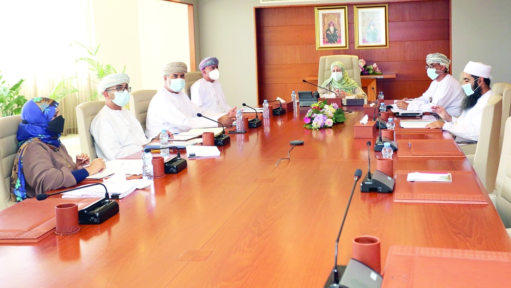 مجلس الإدارة أثناء الاجتماع