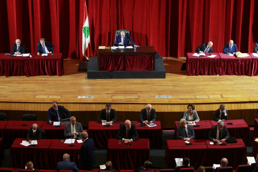 رئيس مجلس النواب اللبناني نبيه بري خلال ترأسه الجلسة البرلمانية، امس.         رويترز