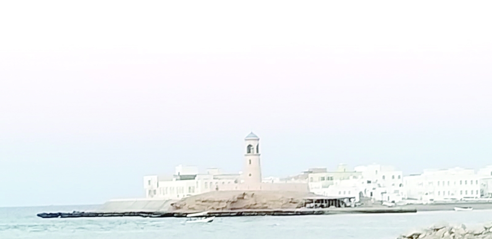 منارة العيجة بولاية صور