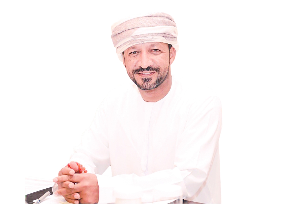 علي الحجري
