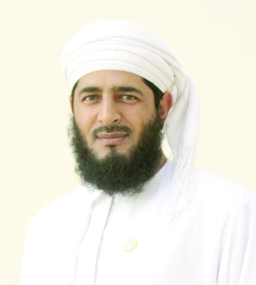 الدكتور صالح بن سعيد المعمري