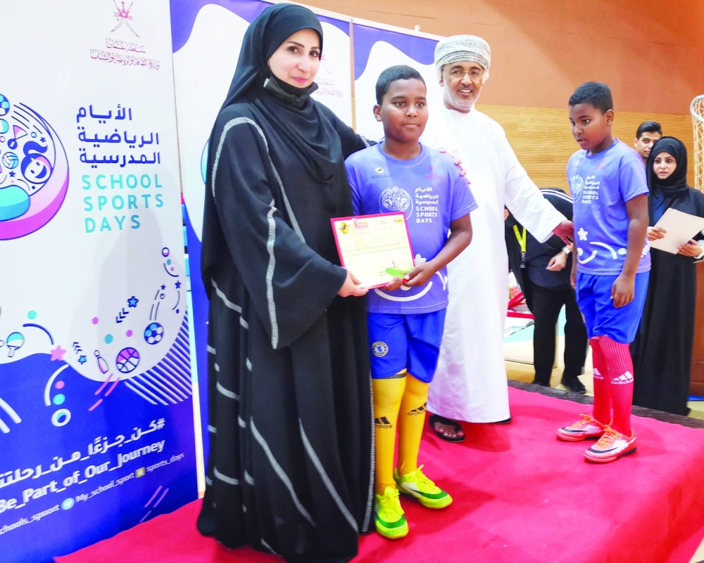 تكريم الطلبة المشاركين