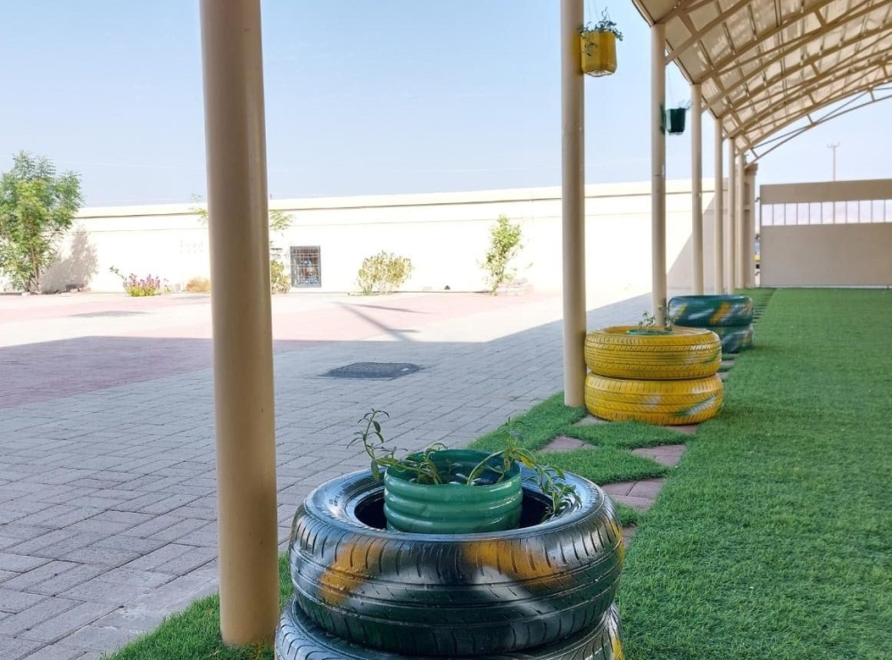 جانب من مشروع تدوير النفايات