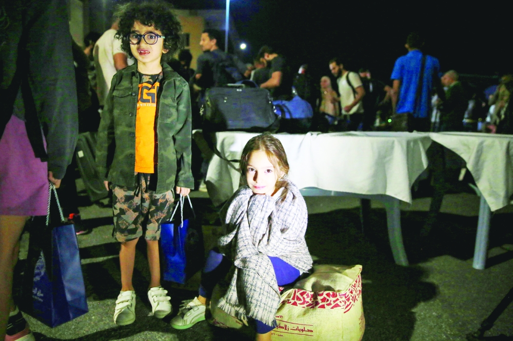 Image:البيت الأبيض: سترسل قطعا بحرية لمساعدة رعايانا.. وعمليات متواصلة لاجلاء الأجانب من السودان