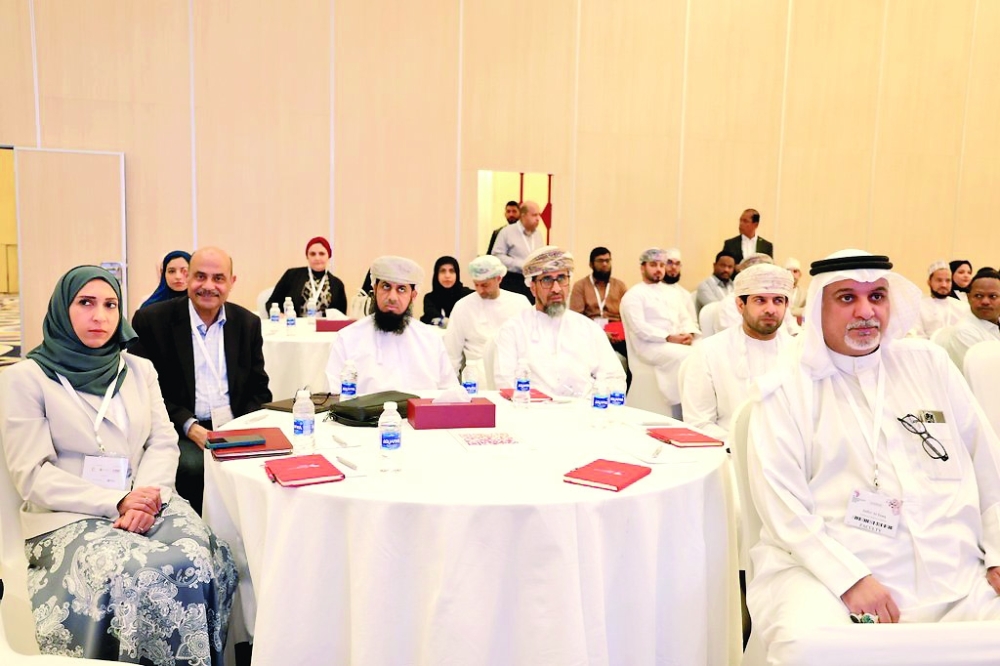 حضور مجموعة من المسؤولين والمختصين لمناقشة علاجات أمراض الدم