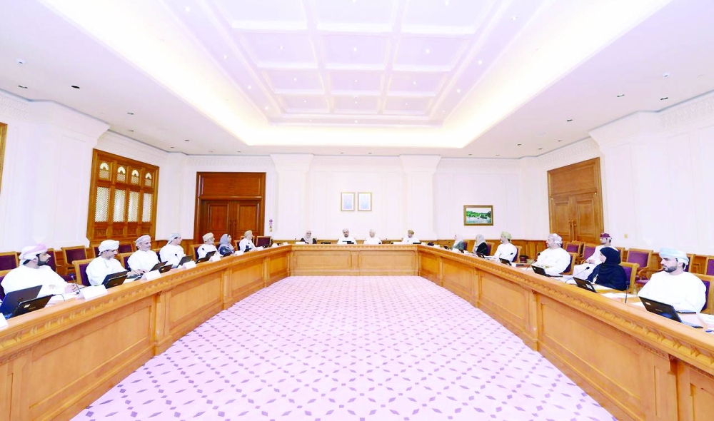 جانب من استضافة مسؤولي مجلس المناقصات العماني