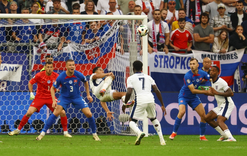جود بيلينجهام لاعب إنجلترا يحرز هدفا مذهلا في مرمى سلوفاكيا   «رويترز»