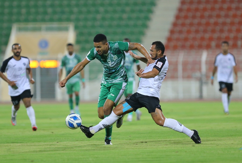 إحدى لقاءات صحار في دوري عمانتل الموسم الماضي
