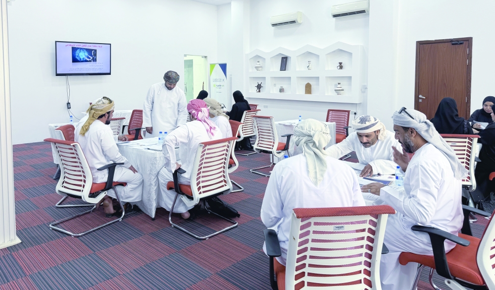 جانب من البرنامج التدريبي بحضور رواد الأعمال وأصحاب المؤسسات الصغيرة والمتوسطة