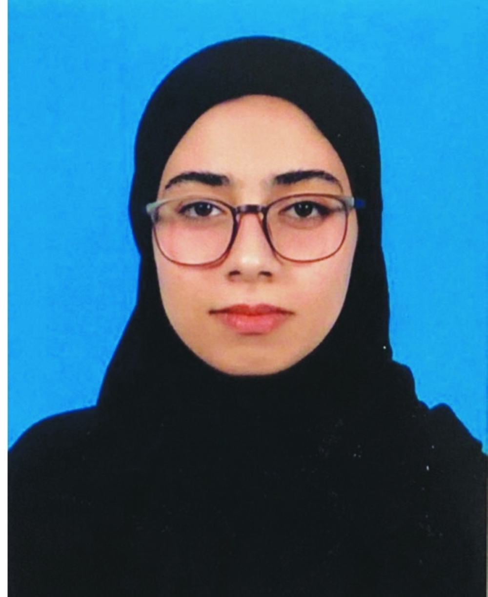الطالبة حمد بنت هلال العيسائية