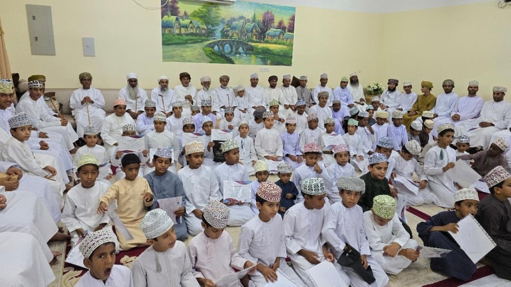 صورة جماعية للمشاركين في البرنامج الصيفي بعندام