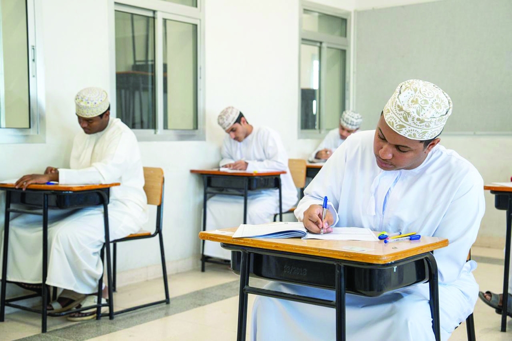 شكاوى من صعوبة الرياضيات في امتحانات الدبلوم العام