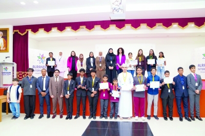 سلطنة عُمان – تتويج المشاريع الفائزة في هاكاثون المدارس الدولية