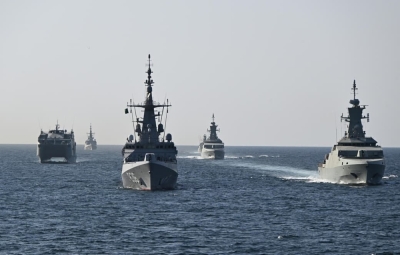 سلطنة عُمان – تنفيذ العرض العملي للتمرين البحري المشترك (رياح السلام 2026)