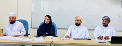 سلطنة عُمان – تقييم البرنامج الوطني للقراءة ومسابقات جائزة الكتاب والمؤلفين بتعليم ظفار