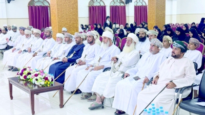 سلطنة عُمان – تكريم الفائزين بمشروع “بيرق التميز” بسناو