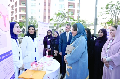 سلطنة عُمان – إطلاق حملة “قصتها – صوتنا” للتوعية بصحة المرأة في مسقط