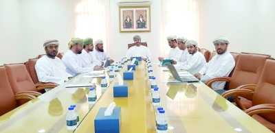 سلطنة عُمان – مناقشة مؤشرات التحصيل الدراسي في جعلان بني بو علي