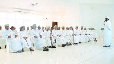 سلطنة عُمان – “آباؤنا تاج رؤوسنا” هو حدث مجتمعي في بهلاء تقديراً لكبار السن