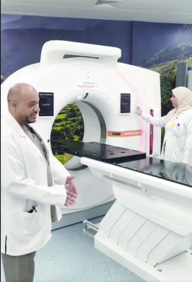 سلطنة عُمان – مركز علاج الأورام يطلق جهازاً متطوراً لتخطيط العلاج الإشعاعي