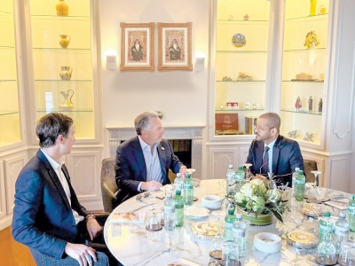 سلطنة عُمان – السيد بدر: تقدم ملحوظ في المفاوضات الأمريكية الإيرانية واستئنافها بعد التشاور