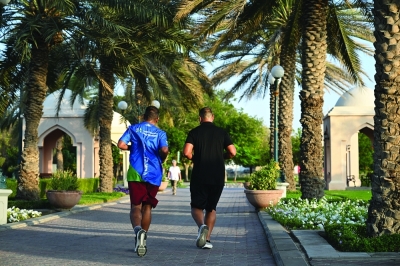 سلطنة عُمان – الحدائق والممرات خلال شهر رمضان… بيئة اجتماعية ورياضية تعزز جودة الحياة