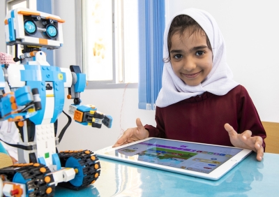 تحويل التعليم عن بعد في جميع المحافظات عدا ظفار والوسطى