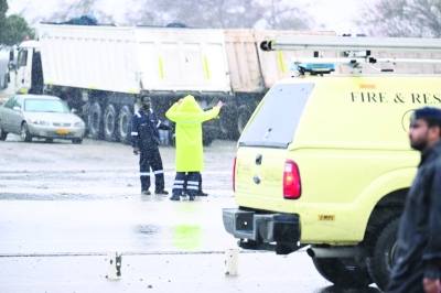 سلطنة عُمان – "الدفاع المدني": الرد على عدة بلاغات وإنقاذ المعتقلين