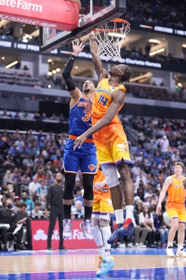 هورنتس يفوز على نيكس ويقترب من الأدوار الإقصائية