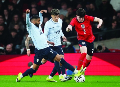 التعادل يحسم مواجهة إنجلترا وأوروجواي