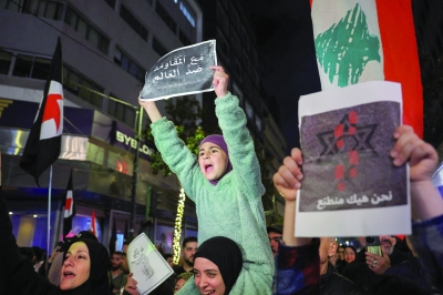 قوات الإحتلال تقتل  3 صحفيين  بدم باردغارات اسرائيلية واسعة على جنوب لبنان وحزب الله يستهدف تجمعات القوات المتوغلة