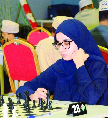 صدارة ثلاثية مع نهاية الجولة الرابعة في بطولة عُمان الفردية للشطرنج