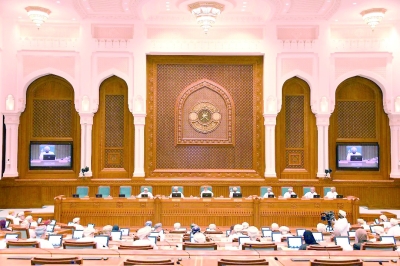 سلطنة عُمان – مجلس الدولة يناقش في جلسته السابعة عددا من مشاريع القوانين