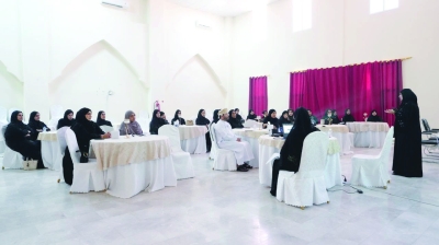 تعزيز الوعي الضريبي لرائدات الأعمال بالرستاق