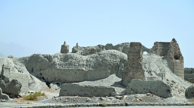 "القرية التراثية الحية".. استراتيجية إزكي لإحياء الحارات القديمة وتعزيز فرص الاستثمار للشباب