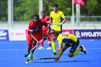 أحمر الهوكي يختتم الدور الأول بخماسية في شباك كازاخستان