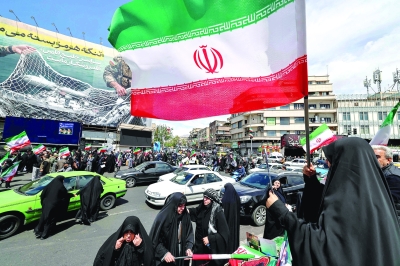 واشنطن وطهران تعلنان النصر بعد اتفاق وقف إطلاق النار