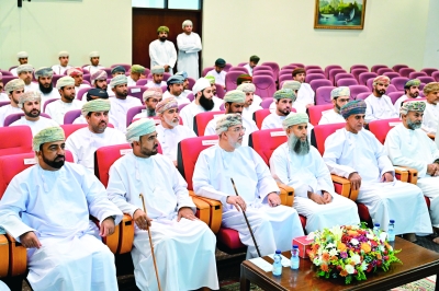 مركز السلطان قابوس العالي للثقافة والعلوم يحتفل بيوم المعلم