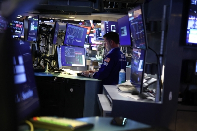 الأسهم العالمية تصعد مع ترقب الأسواق لمحادثات أمريكا وإيران