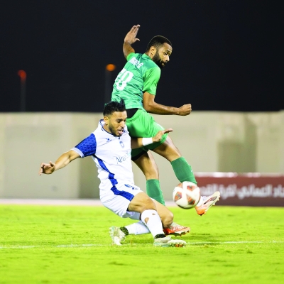 الشباب يكتسح سمائل بسباعية نظيفة