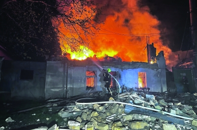 موسكو تشن غارات جوية بطائرات مسيرة .. وكييف تحقق مكاسب دبلوماسية !