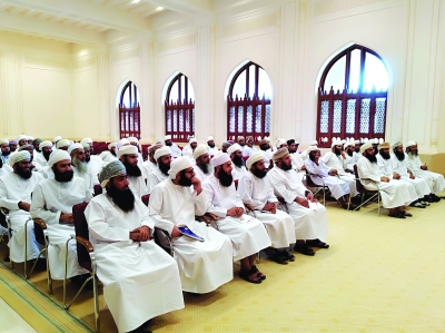 سلطنة عُمان – 527 مشاركاً في النسخة الثانية لمسابقة “أعينوا الكرامة” لحفظ القرآن الكريم