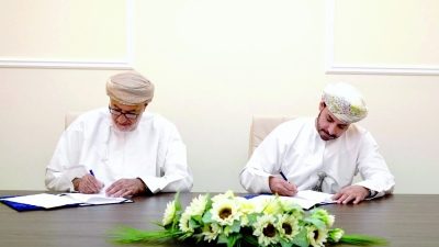 سلطنة عُمان – وزارة الصحة توقع اتفاقية لتقديم الرعاية التخصصية لمرضى الشفة الأرنبية