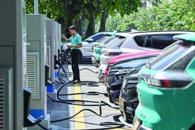 حرب الشرق الأوسط تنعش الطلب على السيارات الكهربائية في آسيا