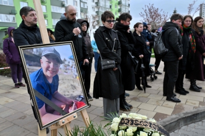 أوكرانيا تقصف مصفاتين ومستودع نفط بشبه جزيرة القرم