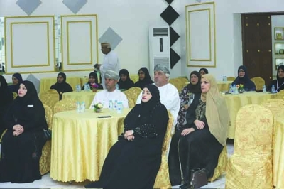 سلطنة عُمان – منتدى سهام يستعرض المعرفة المهنية وجهود الشراكة المجتمعية